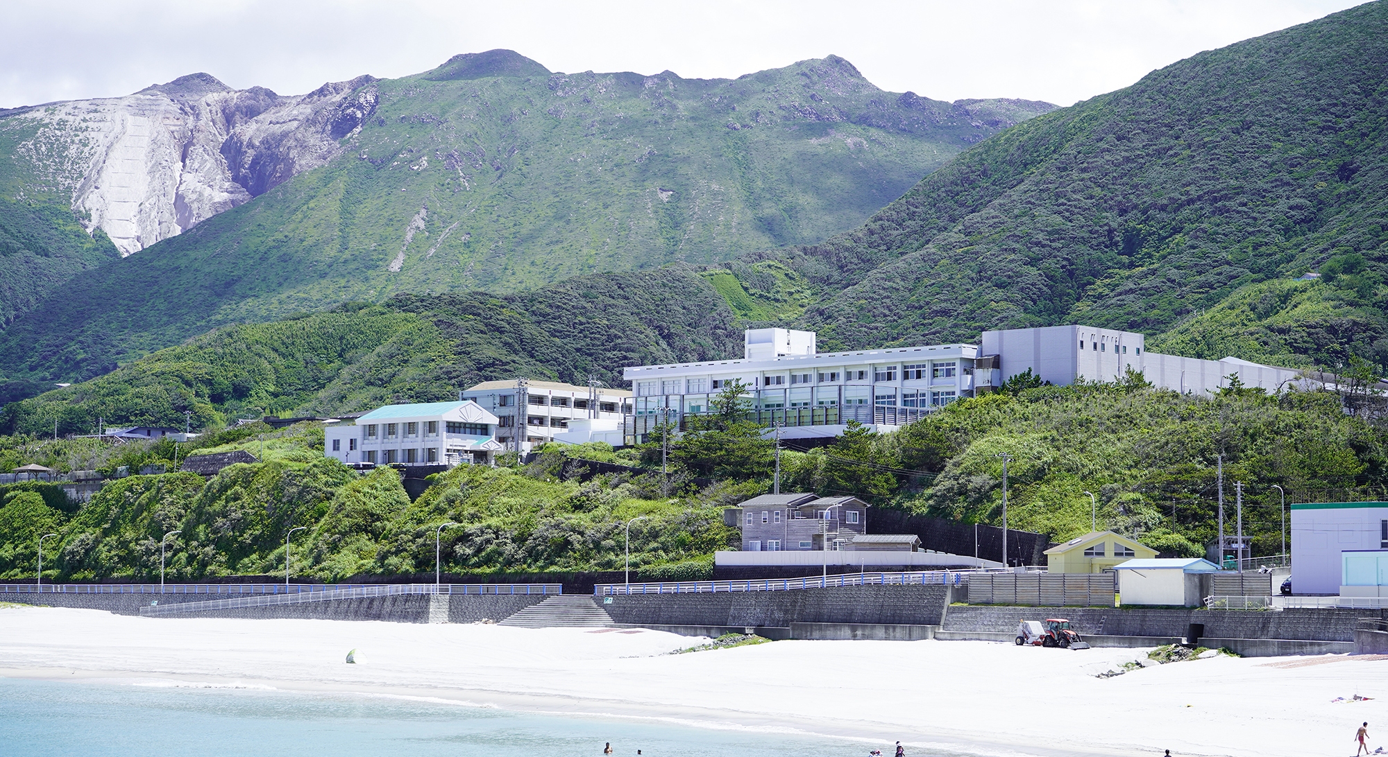 神津高等学校