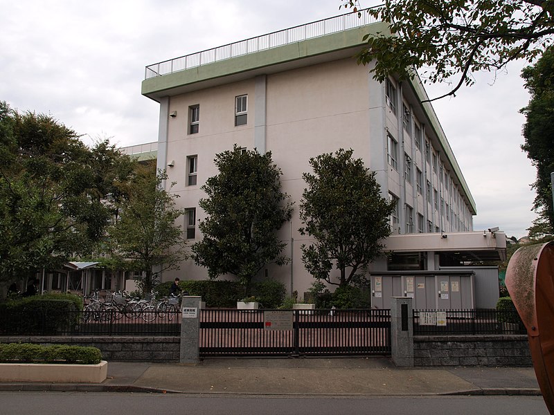 成瀬高等学校