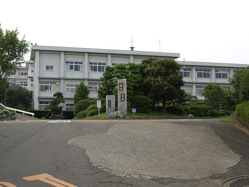 伊勢原高等学校・普通科